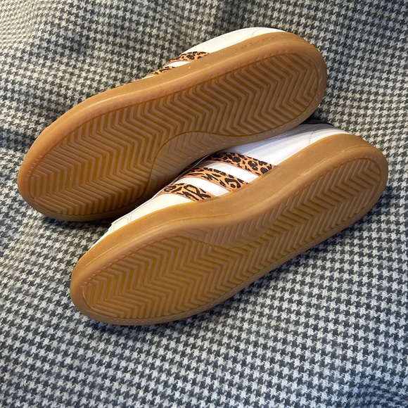 adidas White and Orange Women's Sneakers - Picture 6 of 6